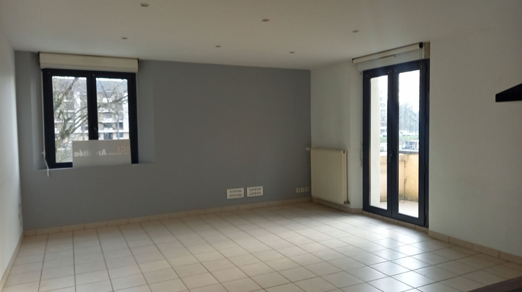 Ma-Cabane - Location Appartement LAVAL, 64 m²