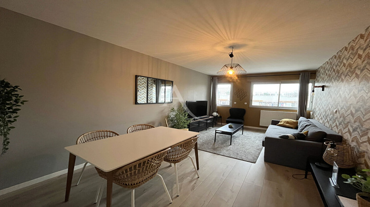 Ma-Cabane - Location Appartement LAVAL, 62 m²