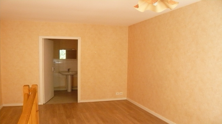 Ma-Cabane - Location Appartement LAVAL, 35 m²
