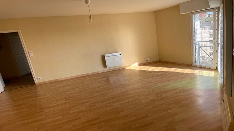 Ma-Cabane - Location Appartement LAVAL, 64 m²