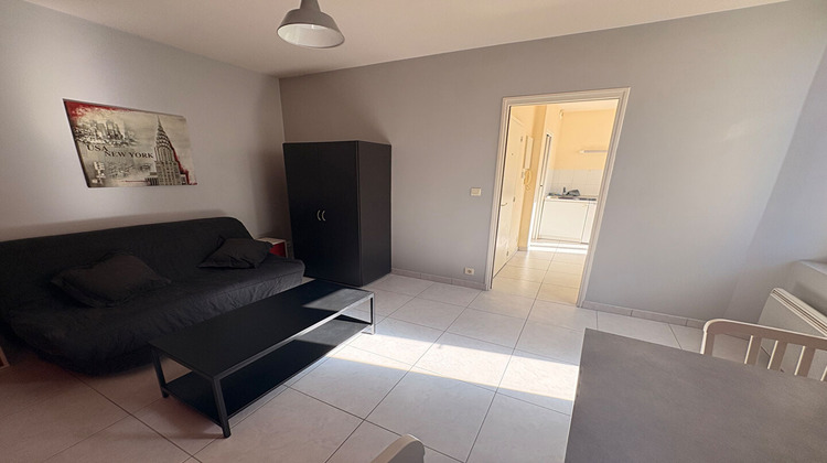 Ma-Cabane - Location Appartement LAVAL, 17 m²
