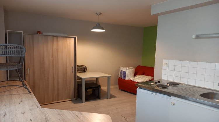 Ma-Cabane - Location Appartement LAVAL, 16 m²