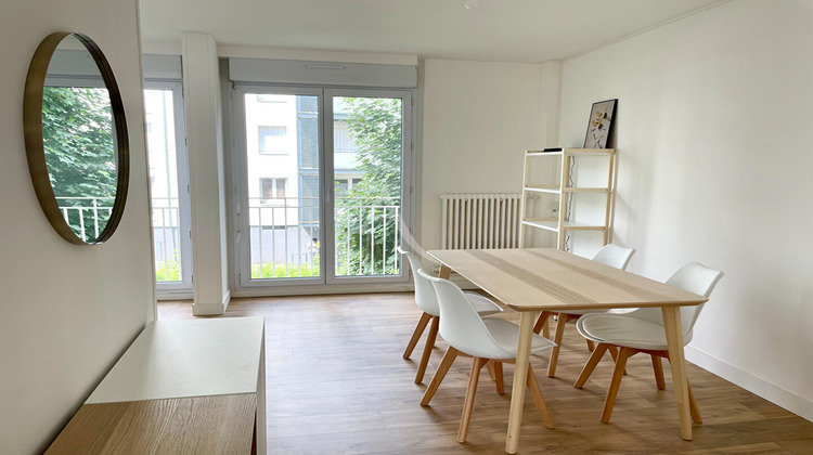 Ma-Cabane - Location Appartement LAVAL, 65 m²
