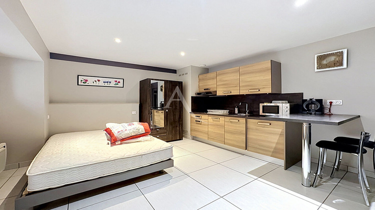 Ma-Cabane - Location Appartement LAVAL, 18 m²
