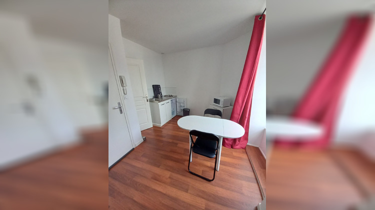 Ma-Cabane - Location Appartement Laval, 15 m²