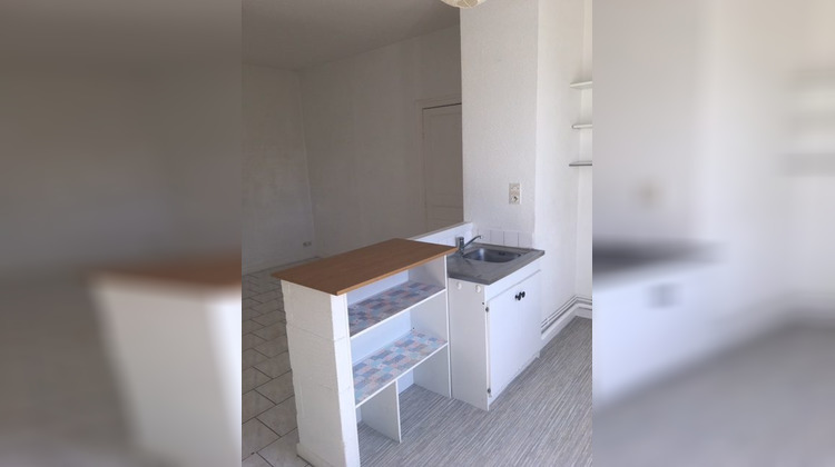 Ma-Cabane - Location Appartement Laval, 49 m²