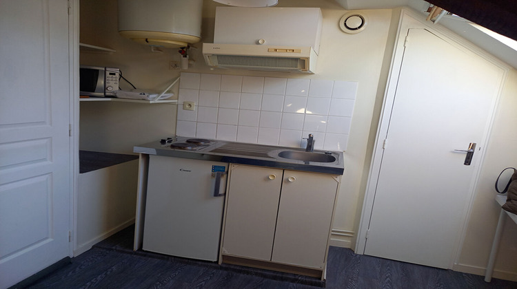 Ma-Cabane - Location Appartement LAVAL, 12 m²