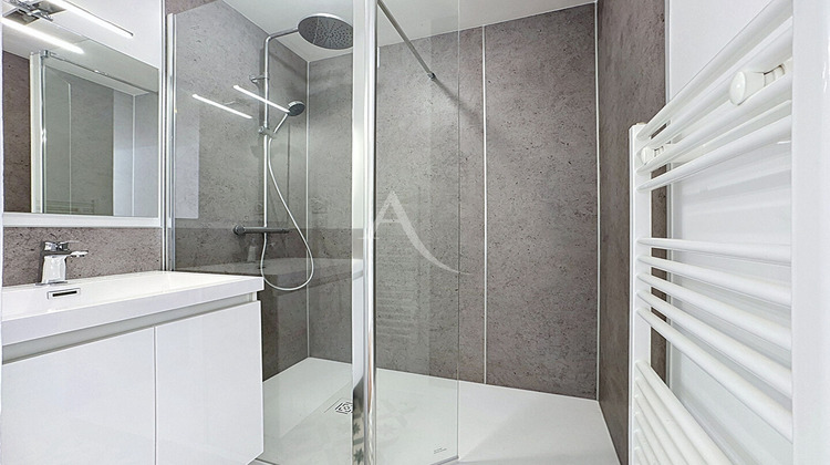 Ma-Cabane - Location Appartement LAVAL, 24 m²