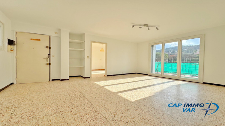 Ma-Cabane - Location Appartement Le Beausset, 41 m²