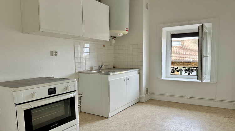 Ma-Cabane - Location Appartement LE BOIS-D'OINGT, 34 m²