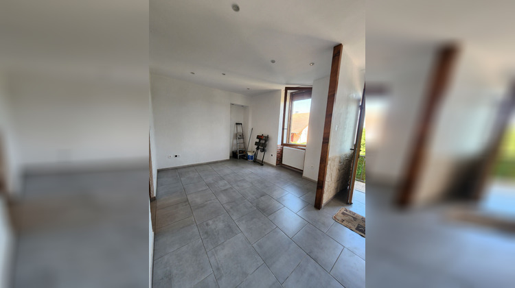 Ma-Cabane - Location Appartement LE BREUIL, 61 m²