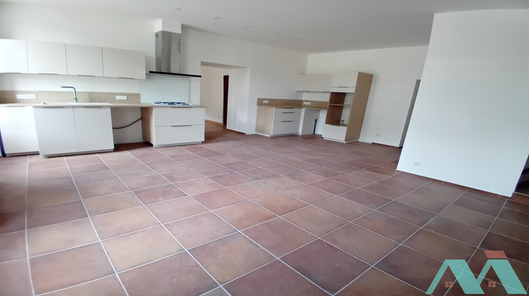 Ma-Cabane - Location Appartement Le Cannet-des-Maures, 98 m²