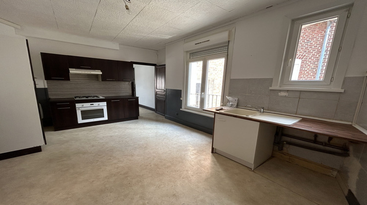 Ma-Cabane - Location Appartement Le Cateau-Cambrésis, 67 m²
