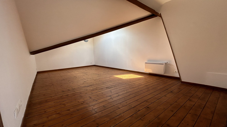Ma-Cabane - Location Appartement Le Cateau-Cambrésis, 67 m²