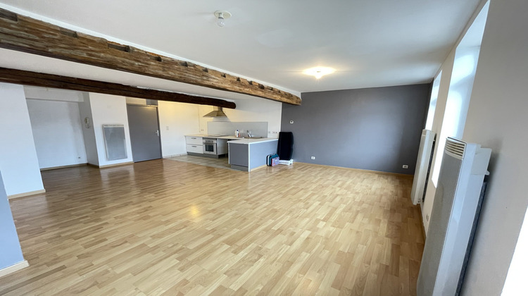 Ma-Cabane - Location Appartement Le Cateau-Cambrésis, 65 m²