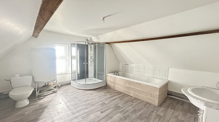 Ma-Cabane - Location Appartement Le Cateau-Cambrésis, 79 m²