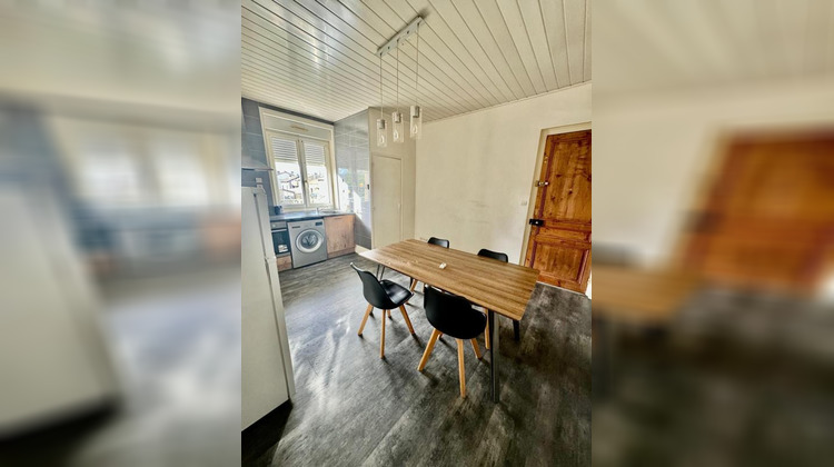 Ma-Cabane - Location Appartement LE CHAMBON FEUGEROLLES, 56 m²