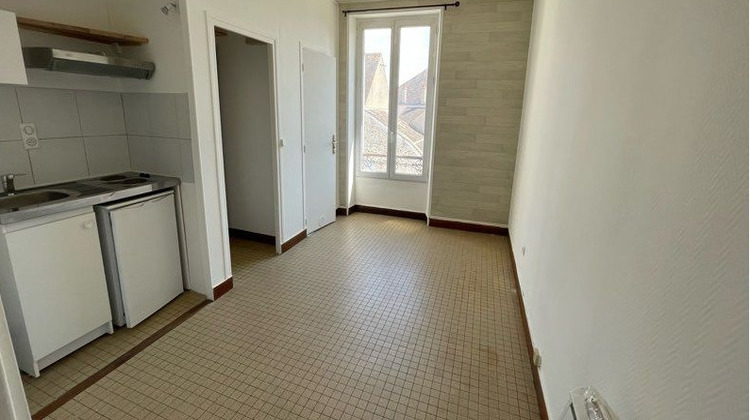 Ma-Cabane - Location Appartement LE CHATELET EN BRIE, 18 m²