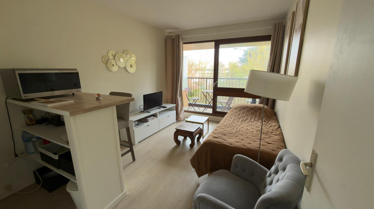 Ma-Cabane - Location Appartement LE CHESNAY, 20 m²