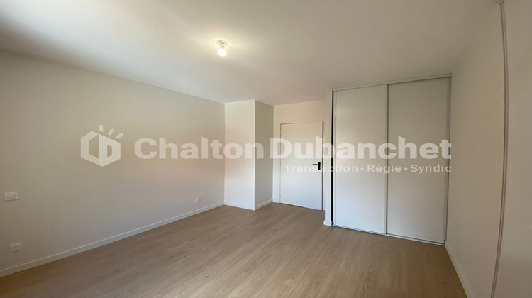 Ma-Cabane - Location Appartement LE COTEAU, 76 m²