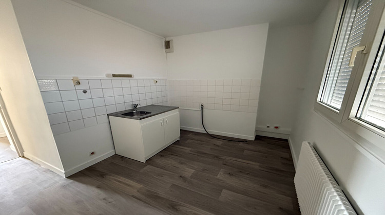 Ma-Cabane - Location Appartement LE COTEAU, 55 m²