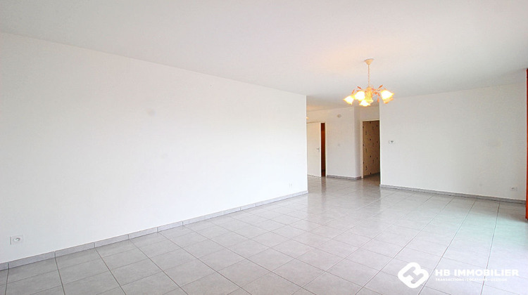 Ma-Cabane - Location Appartement LE COTEAU, 76 m²