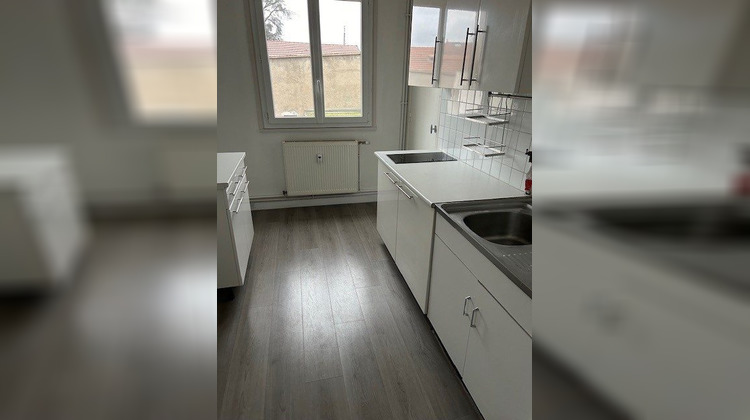 Ma-Cabane - Location Appartement Le Coteau, 55 m²