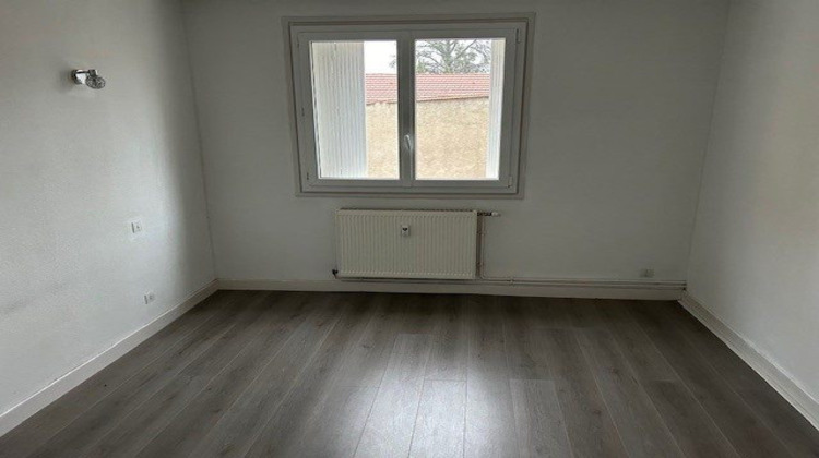 Ma-Cabane - Location Appartement Le Coteau, 55 m²