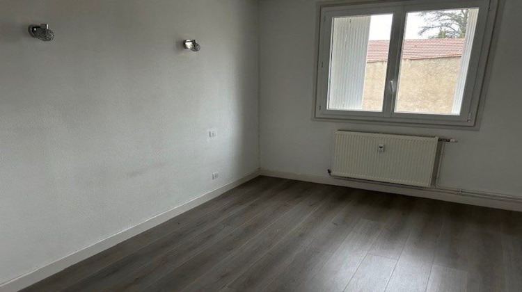 Ma-Cabane - Location Appartement Le Coteau, 55 m²
