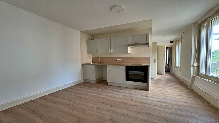 Ma-Cabane - Location Appartement LE COTEAU, 29 m²