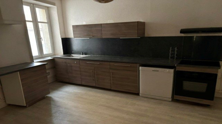 Ma-Cabane - Location Appartement Le Coteau, 114 m²
