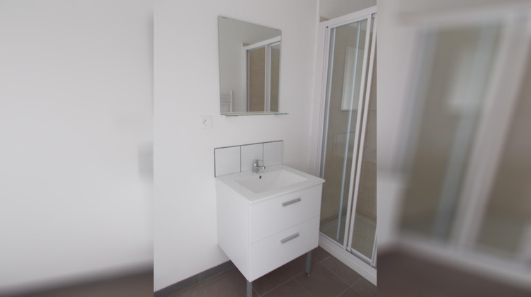 Ma-Cabane - Location Appartement LE CREUSOT, 35 m²