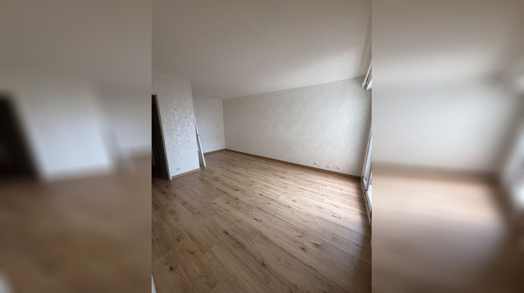 Ma-Cabane - Location Appartement LE CREUSOT, 35 m²
