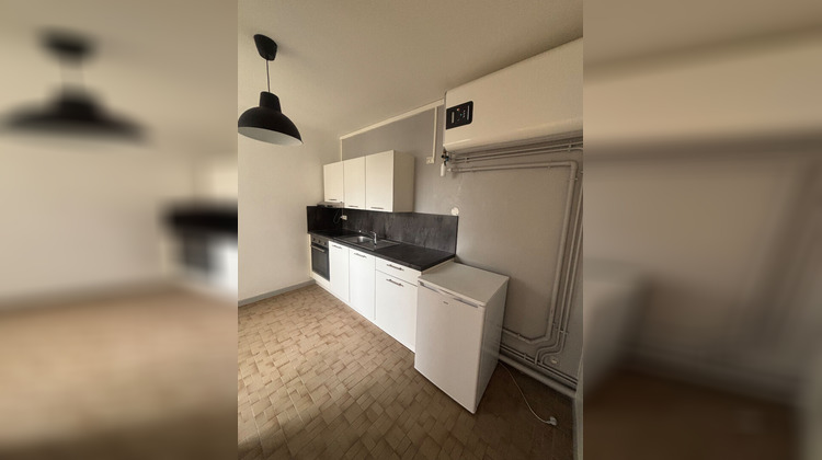 Ma-Cabane - Location Appartement LE CREUSOT, 35 m²