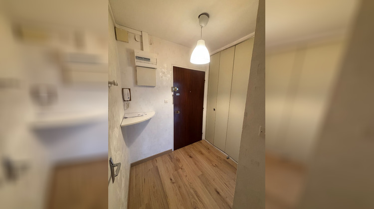 Ma-Cabane - Location Appartement LE CREUSOT, 35 m²