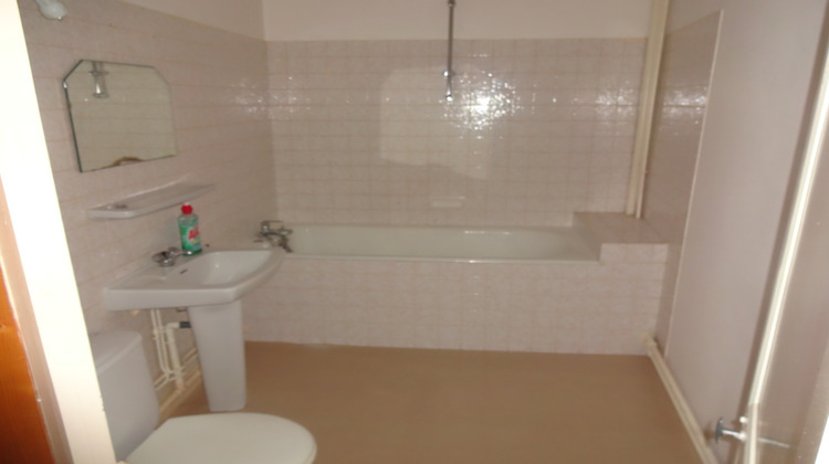 Ma-Cabane - Location Appartement Le Dorat, 30 m²