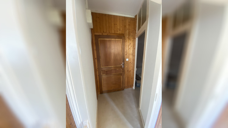 Ma-Cabane - Location Appartement Le Dorat, 30 m²