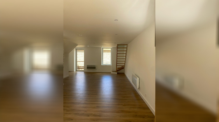 Ma-Cabane - Location Appartement Le Grand-Serre, 81 m²