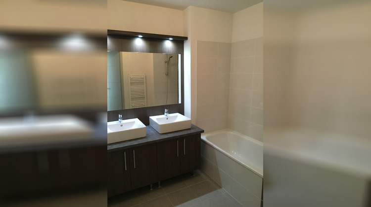 Ma-Cabane - Location Appartement LE HAILLAN, 57 m²