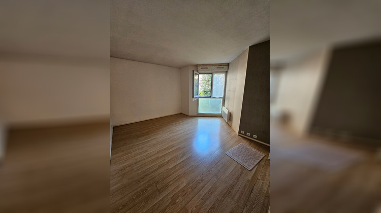 Ma-Cabane - Location Appartement LE KREMLIN-BICETRE, 18 m²