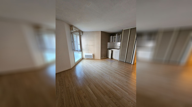 Ma-Cabane - Location Appartement LE KREMLIN-BICETRE, 18 m²