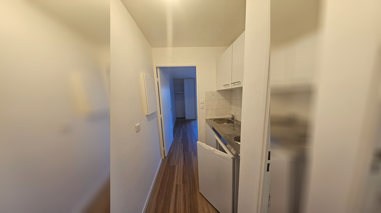 Ma-Cabane - Location Appartement LE KREMLIN-BICETRE, 17 m²