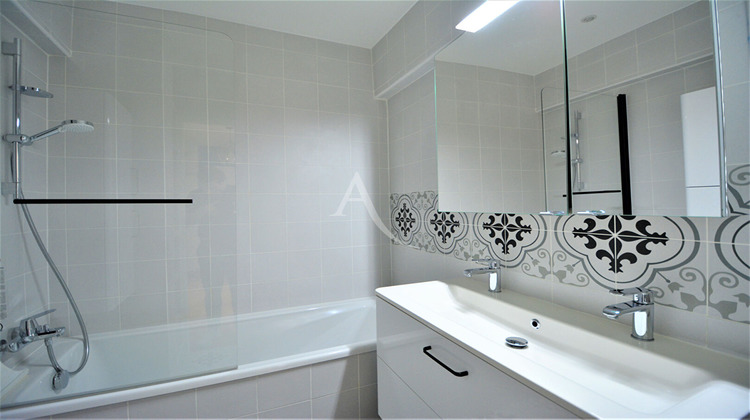 Ma-Cabane - Location Appartement LE KREMLIN-BICETRE, 58 m²