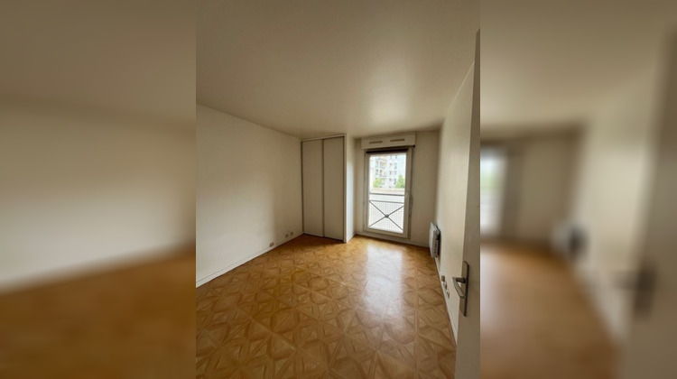 Ma-Cabane - Location Appartement LE KREMLIN-BICETRE, 17 m²