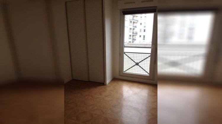 Ma-Cabane - Location Appartement LE KREMLIN-BICETRE, 17 m²
