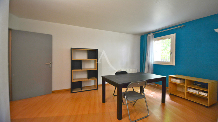 Ma-Cabane - Location Appartement LE KREMLIN-BICETRE, 65 m²