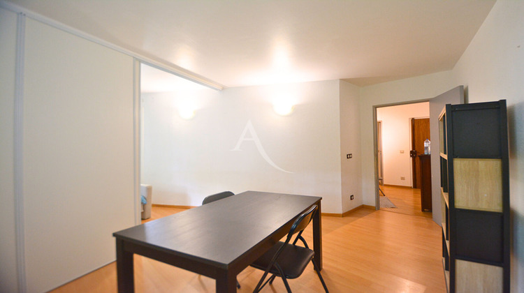 Ma-Cabane - Location Appartement LE KREMLIN-BICETRE, 65 m²