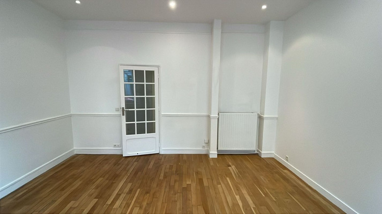 Ma-Cabane - Location Appartement LE KREMLIN BICETRE, 65 m²