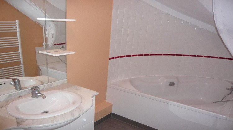 Ma-Cabane - Location Appartement LE LION-D'ANGERS, 63 m²