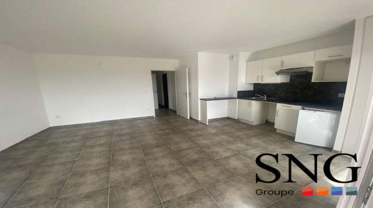 Ma-Cabane - Location Appartement Le Luc, 49 m²